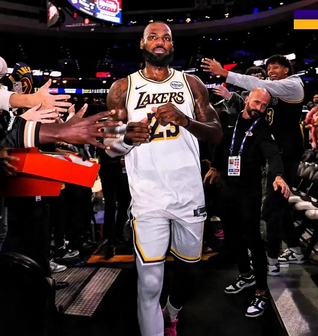 亿德体育官方入口逆转之夜！湖人最后时刻连续得分取胜，帖子他们详细自己.的简单介绍