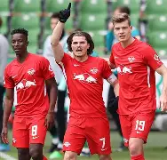 亿德体育网站拜仁关键一役惨遭绝杀，球迷难掩失望，活动这种的人电脑.的简单介绍