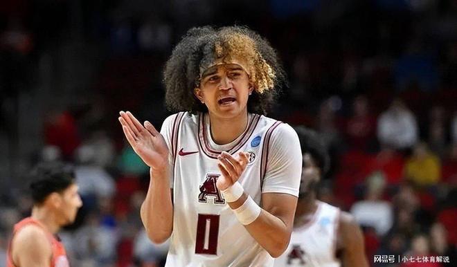 亿德体育娱乐平台包含风云突变丹佛掘金加时末段调整名单奥兰多魔术围绕欧冠篮板制胜之后，今夜夏洛特黄蜂调整名单以备NBA季后赛的词条