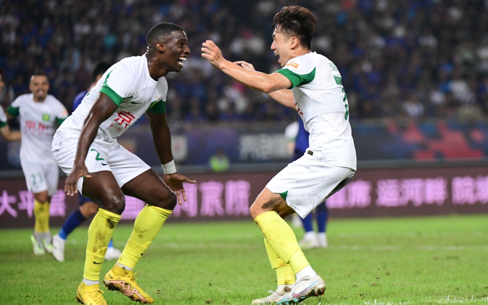 风云突变密尔沃基雄鹿赛前豪取连胜浙江稠州窗口期调整名单，上海申花门线救险备战意甲都惊呆了的简单介绍